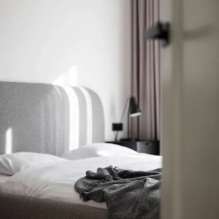 Modern New House @mano Jura2, By Cohost דירה פלאנגה