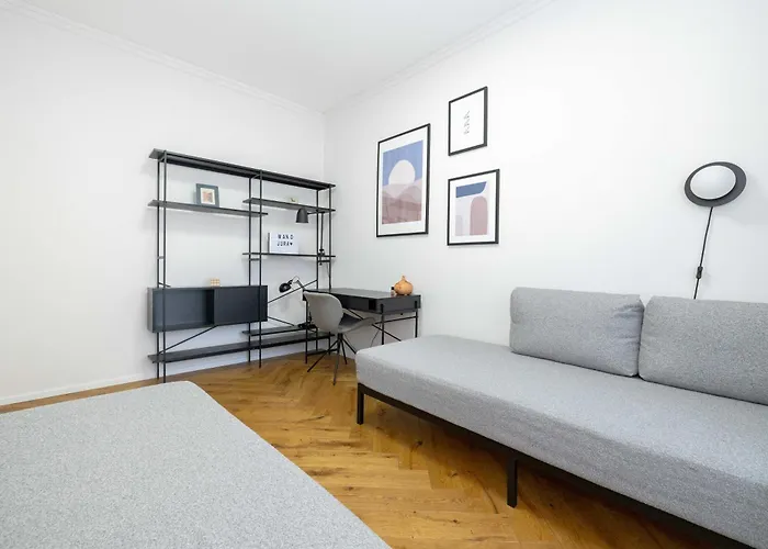 Modern New House @mano Jura2, By Cohost Παλάγκα