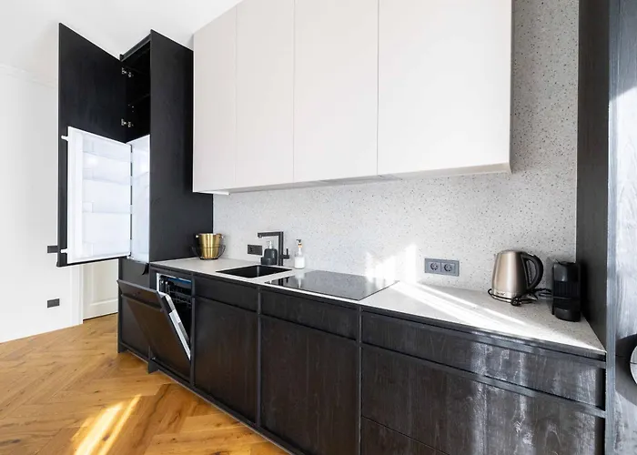 Modern New House @mano Jura2, By Cohost * Παλάγκα